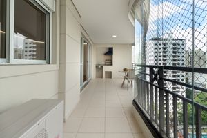 Image 21 - 922209