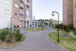 Image 15 - 922212
