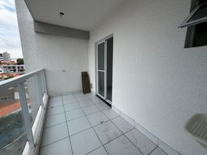 Image 8 - 922215