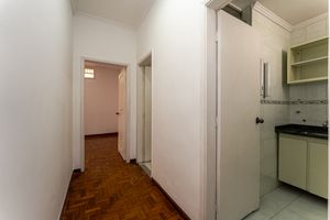 Image 5 - 922231