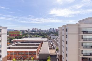Image 32 - 922233