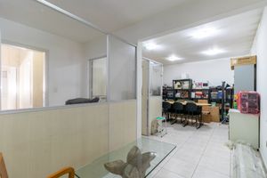 Image 19 - 922238