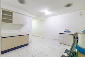 Image 11 - 922238