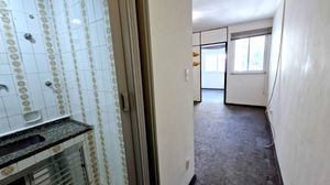 Image 6 - 922244