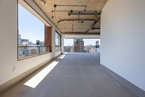 Image 10 - 922245