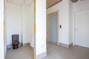 Image 19 - 922245