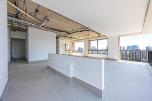 Image 21 - 922245