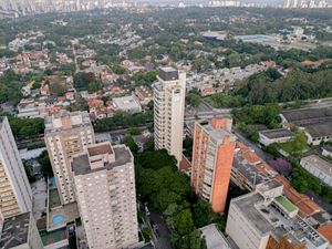 Image 32 - 922247