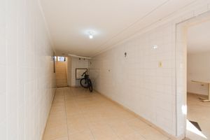 Image 30 - 922249