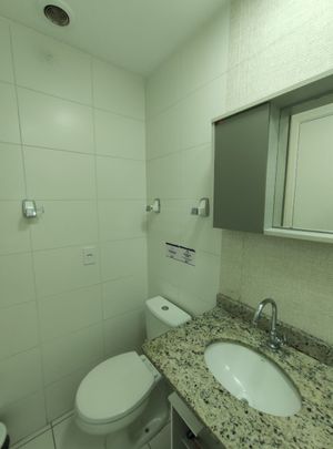 Image 5 - 922253