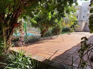 Image 31 - 922257