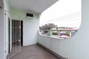 Image 32 - 922261