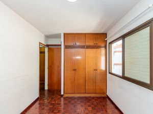 Image 17 - 922268