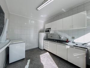 Image 36 - 922271