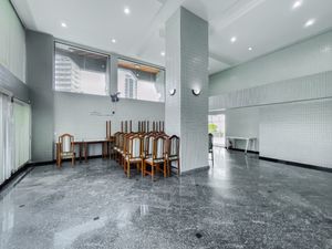 Image 44 - 922271