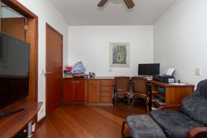 Image 19 - 922278