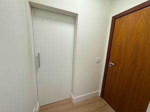 Image 19 - 922282