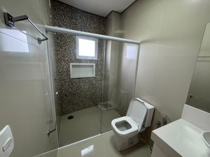 Image 8 - 922282