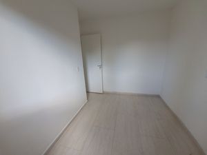 Image 7 - 922285