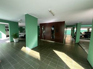 Image 14 - 922301