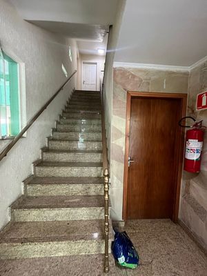 Image 19 - 922301