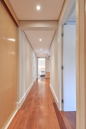 Image 38 - 922302