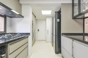 Image 34 - 922302