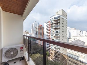 Image 5 - 922305