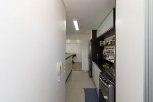 Image 21 - 922308