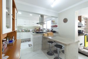 Image 37 - 922310