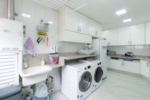 Image 43 - 922310