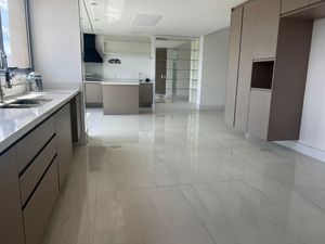 Image 15 - 922311