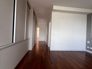 Image 38 - 922311