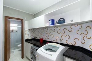 Image 31 - 922315