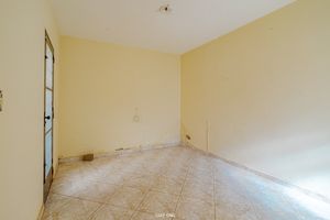 Image 33 - 922318