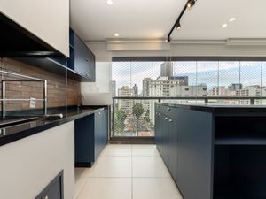 Image 12 - 922326
