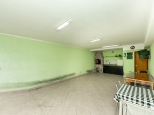 Image 9 - 922327