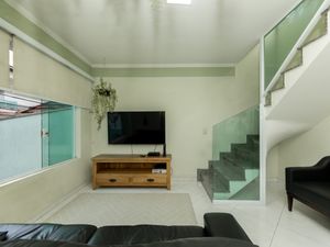 Image 4 - 922327