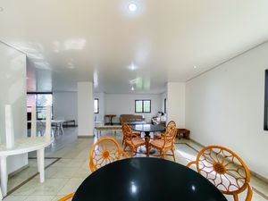 Image 42 - 922334