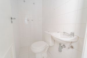 Image 37 - 922336
