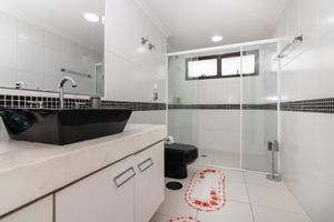 Image 34 - 922342