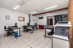 Image 30 - 922343