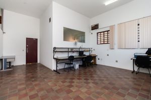 Image 7 - 922343