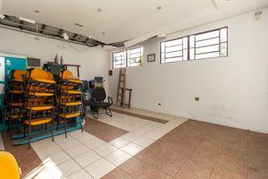 Image 20 - 922343