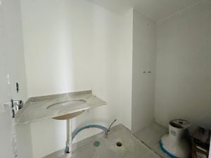 Image 21 - 922347