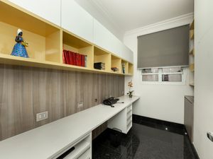 Image 30 - 922349