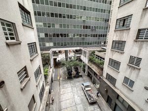 Image 37 - 922349