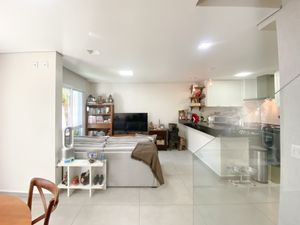 Image 4 - 922351