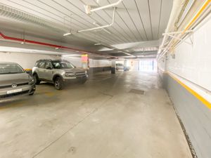 Image 34 - 922351