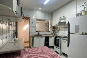 Image 10 - 922355
